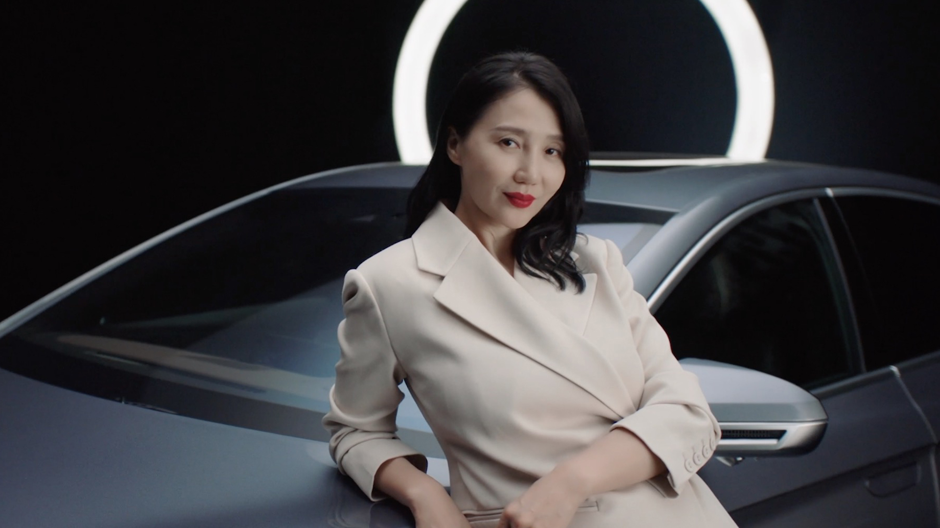 阿朵 | k8凯发木兰荟首位女性挚友，新民族音乐人